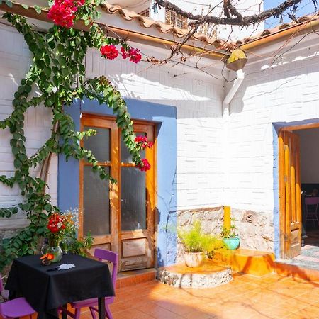 Hostal Zeballos Tarija Ngoại thất bức ảnh