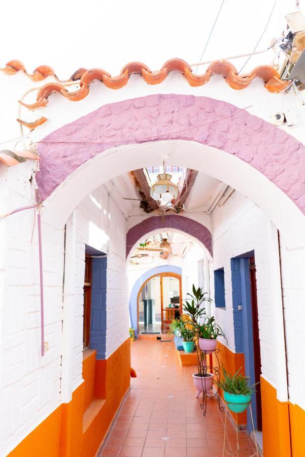 Hostal Zeballos Tarija Ngoại thất bức ảnh