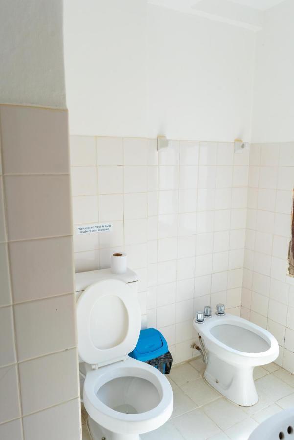 Hostal Zeballos Tarija Ngoại thất bức ảnh