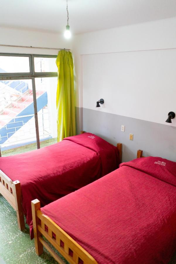 Hostal Zeballos Tarija Ngoại thất bức ảnh