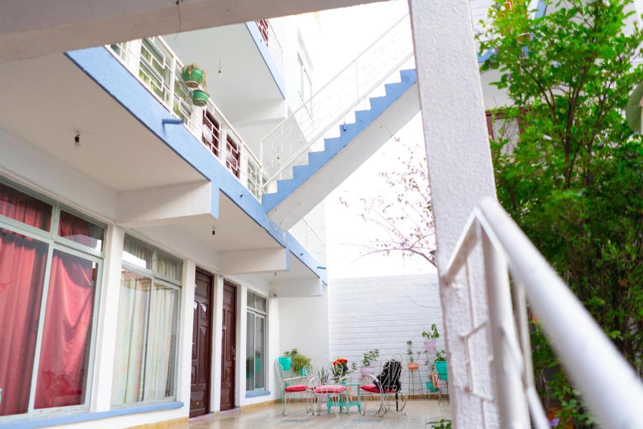 Hostal Zeballos Tarija Ngoại thất bức ảnh
